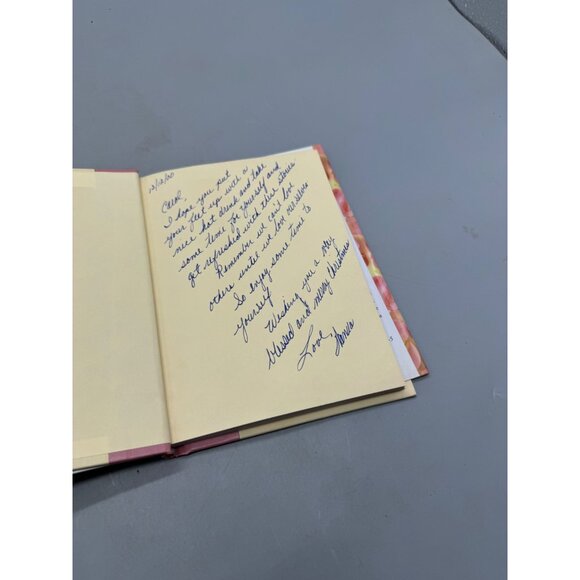 Hugs For Women By Mary Hollingsworth hardcover book Personalized Scriptures READ - Picture 5 of 9